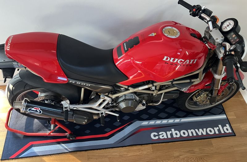 Bike carpet carbonworld