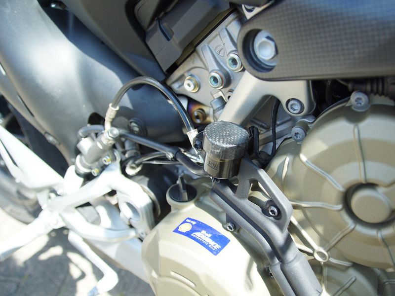 Bremsflüssigkeitsbehälter Abdeckung Carbon klein Ducati