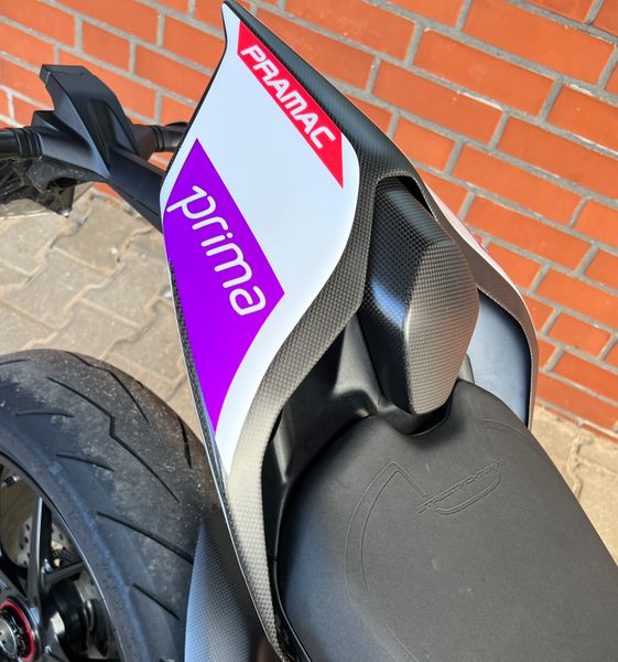 rear seat cover carbon for Panigale V2 / V4, Streetfighter V2 / V4