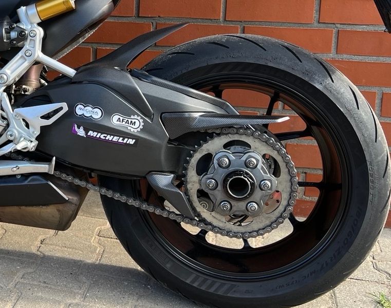 wire cover swingarm carbon mat for Ducati Stretfighter V2 Panigale V2
